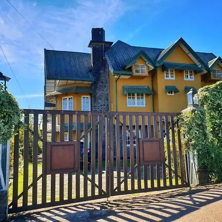 Lady Horton Bungalow-3