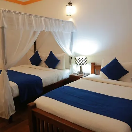 Camellia Lake Resort-2
